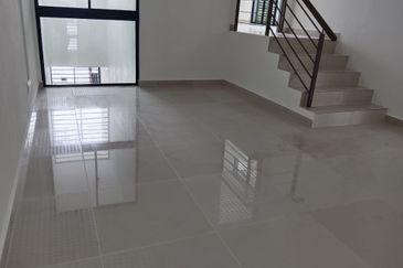 Klang - Bandar Bukit Raja - 2 storey Corner - Near to Amenities - To Let