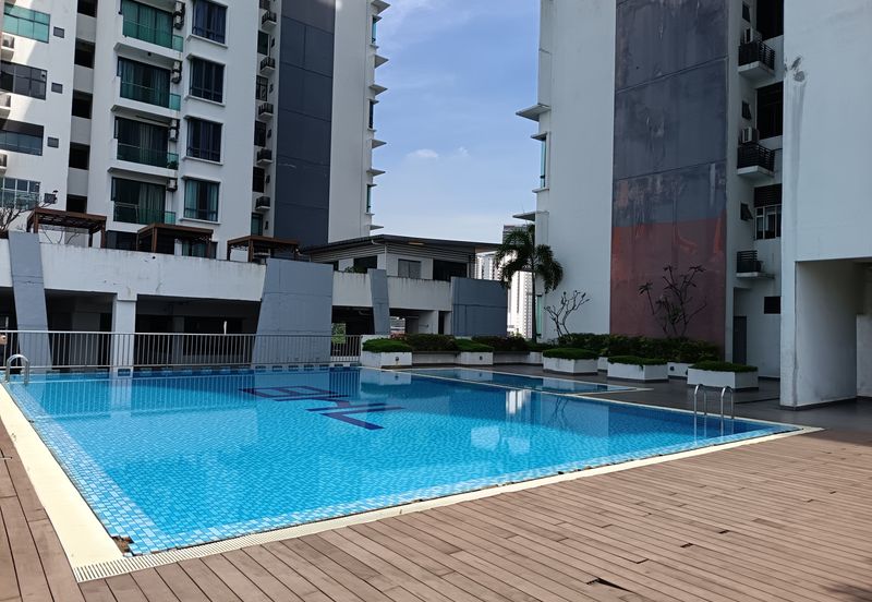 Riverdale @ USJ One Park