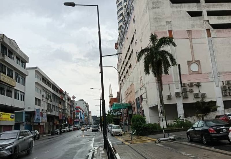 Klang - Jalan Pasar - Ground Floor of 4 Storey Shop - For Sales