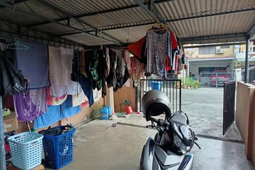 Shah Alam - Taman Sri Muda - 2 storey House - Endlot - For Sales