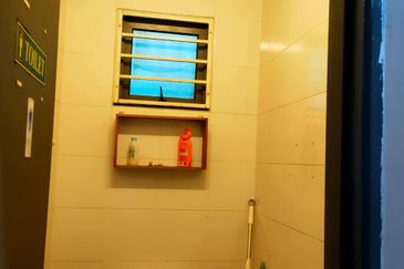 Medan Niaga Tasik Damai