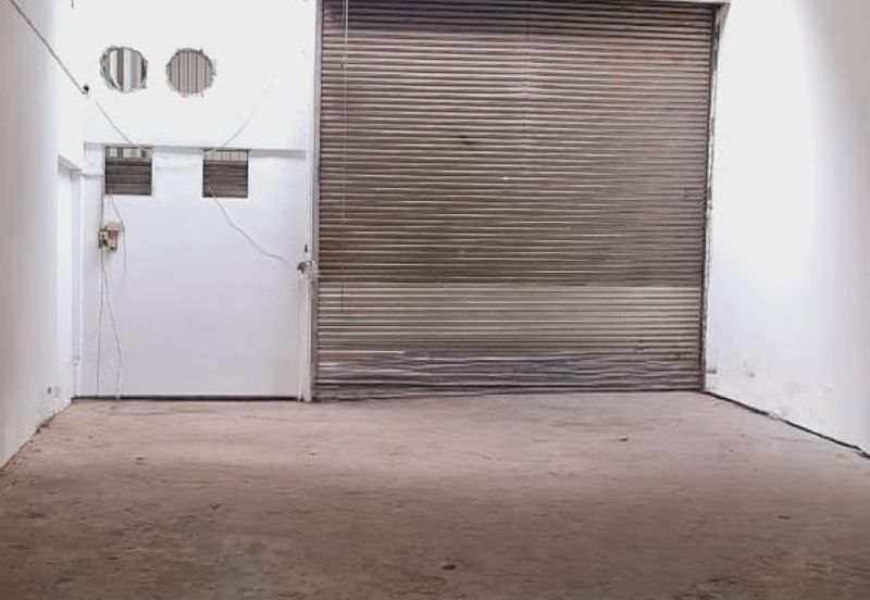 Shah Alam - Kota Kemuning - 1.5 storey intermediate Terrace Factory - with full extension to back - To let