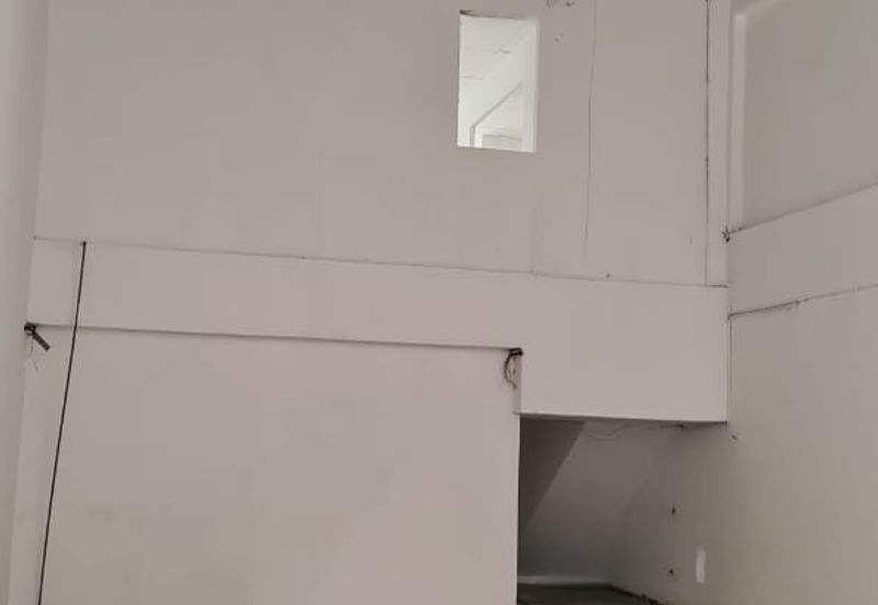 Shah Alam - Kota Kemuning - 1.5 storey intermediate Terrace Factory - with full extension to back - To let