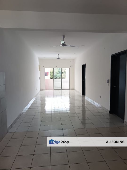 Klang - Bandar Bukit Raja - Inang Rumah Bandar - Townhouse - Upper Level - To Let, Selangor, Klang