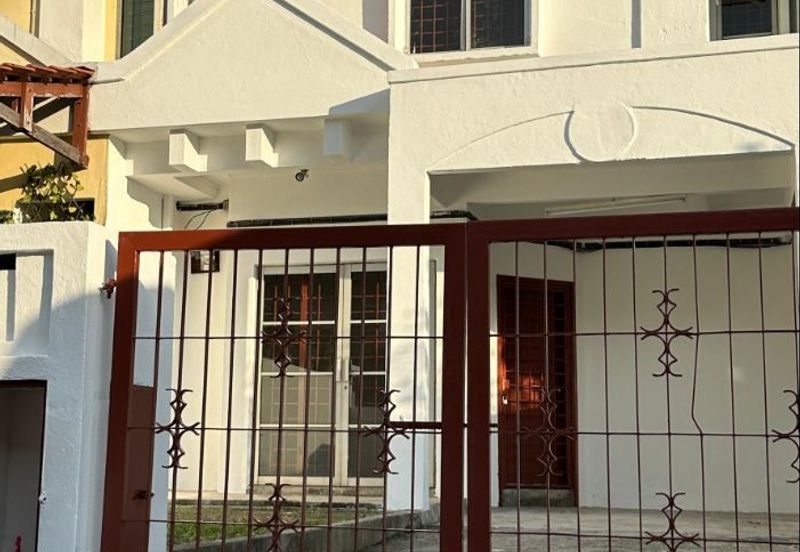 Selangor - USJ Subang Jaya - 2 storey Intermediate house - Newly refurbished - For Sales