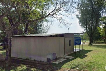 Selangor - USJ Subang Jaya - 2 storey Intermediate house - Newly refurbished - For Sales