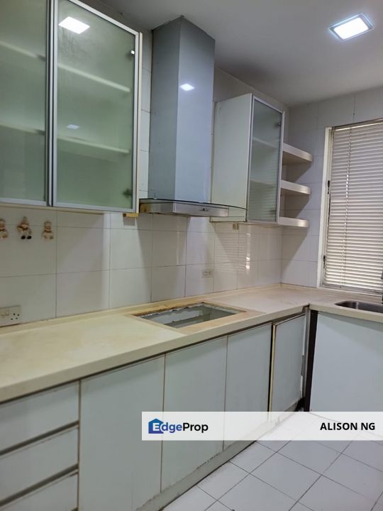 SUBANG JAYA - USJ 1 -  USJ ONE AVENUE - LOW FLOOR - FOR SALES, Selangor, USJ
