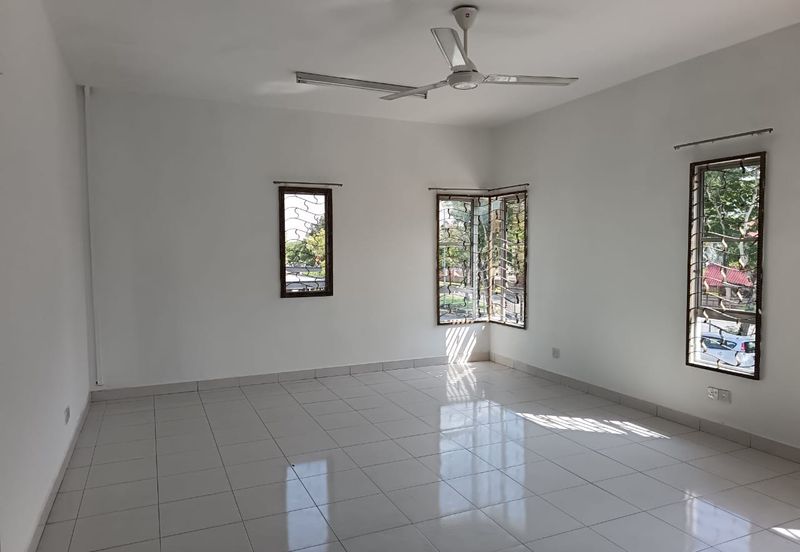 2 storey Semi-D Cluster Corner - Jalan Aman Perdana 6H/KU5 - Taman Aman Perdana - Klang