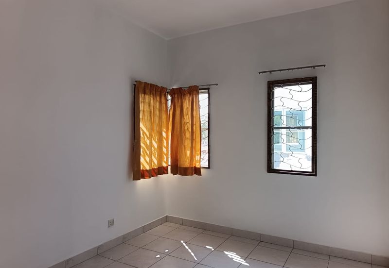 2 storey Semi-D Cluster Corner - Jalan Aman Perdana 6H/KU5 - Taman Aman Perdana - Klang