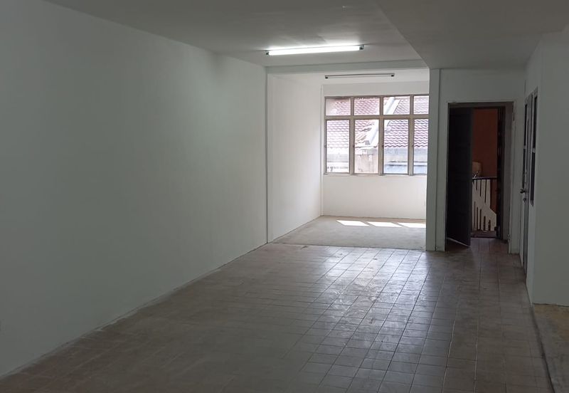 Section 17 - Petaling Jaya - 2nd Floor Shop Office - Newly Refurbished - To Let