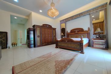 Taman Saujana Heights