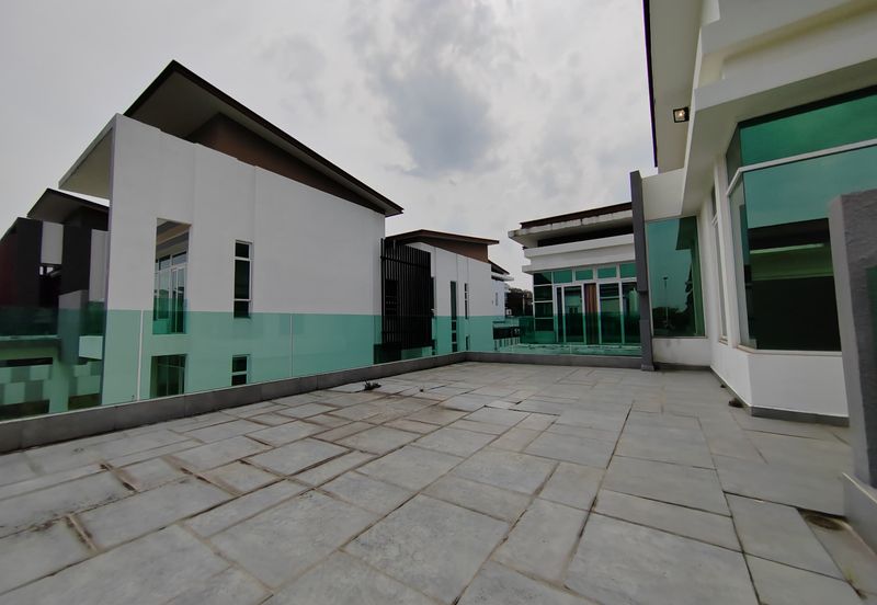 Taman Saujana Heights