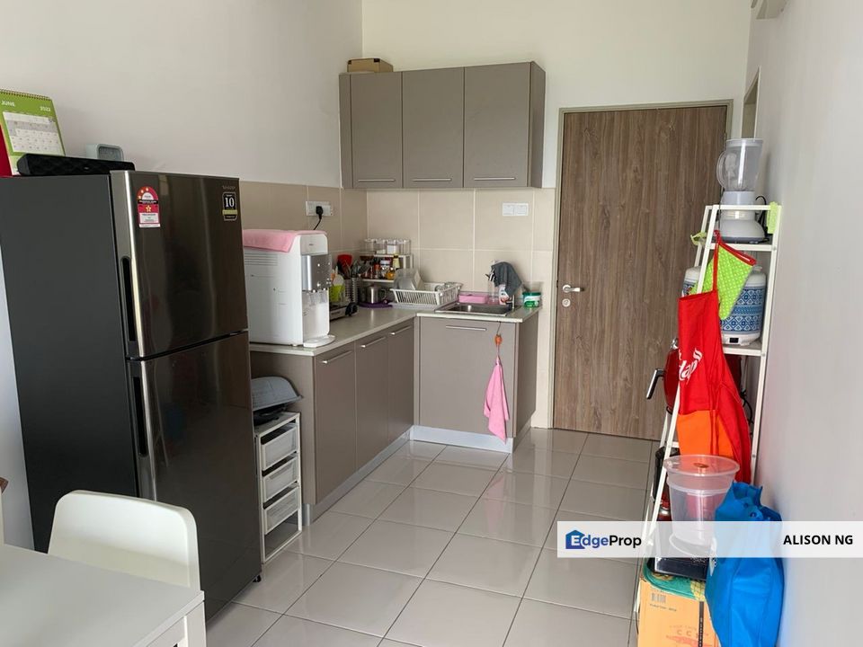 Nilai - Taman Bucida Hijauan - Lili Residensi - Middle Floor - Freehold - For Sales, Negeri Sembilan, Nilai