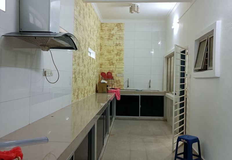 Klang - Meru Batu 6 - Taman Seri Mewah - Corner Semi-D - For Sales