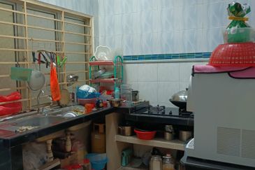 Klang - Meru Batu 6 - Taman Seri Mewah - Corner Semi-D - For Sales