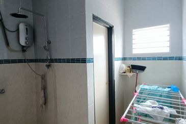 Klang - Meru Batu 6 - Taman Seri Mewah - Corner Semi-D - For Sales