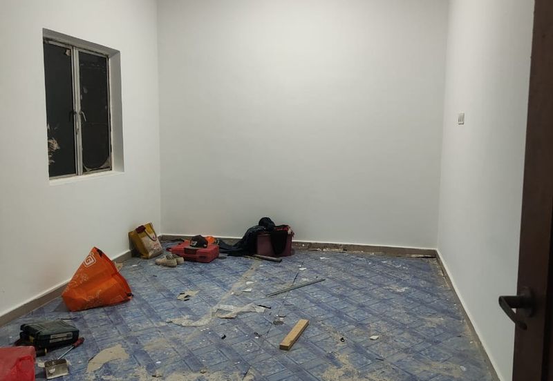 Klang - Meru Batu 6 - Taman Seri Mewah - Corner Semi-D - For Sales