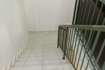 Klang - Meru Batu 6 - Taman Seri Mewah - Corner Semi-D - For Sales