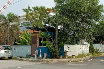 Klang - Meru Batu 6 - Taman Seri Mewah - Corner Semi-D - For Sales