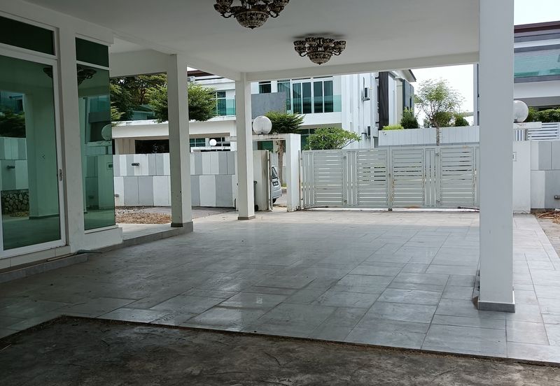 Taman Saujana Heights