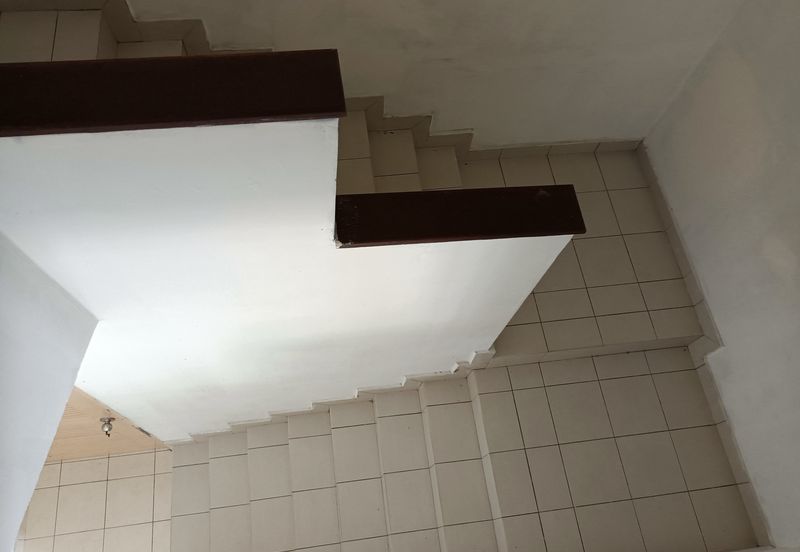 KLANG - Bandar Bukit Raja - 2 Storey Corner - Big Compound - FOR SALES