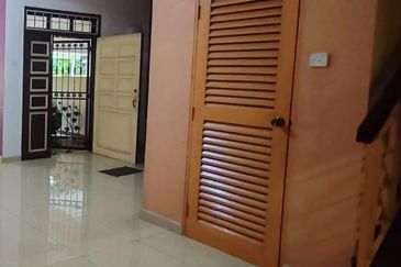 KOTA KEMUNING - SHAH ALAM - 2 STOREY INTERMEDIATE HOUSE - FOR SALES