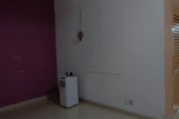 KOTA KEMUNING - SHAH ALAM - 2 STOREY INTERMEDIATE HOUSE - FOR SALES