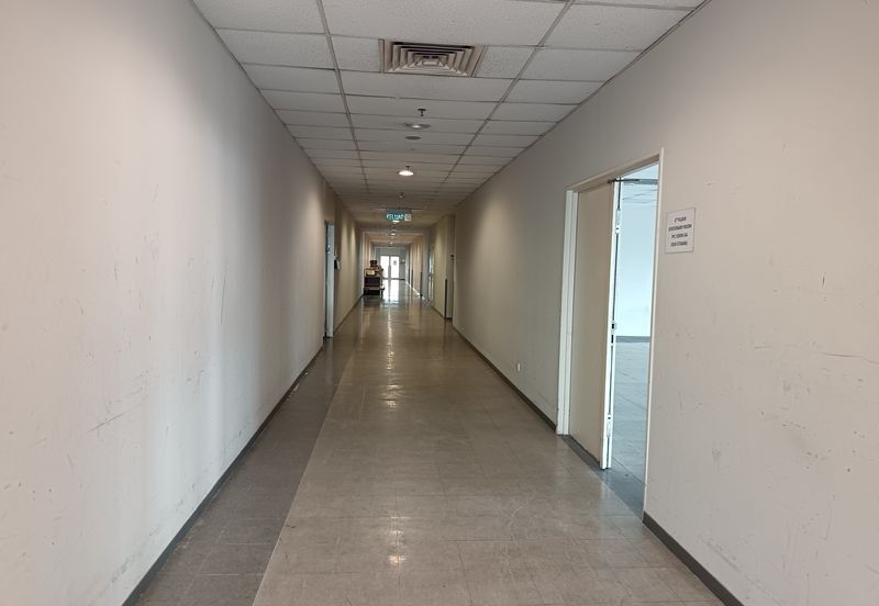 Industrial Office - Taman Bunga Raya - Seksyen 27 - Strategic Location - To Let