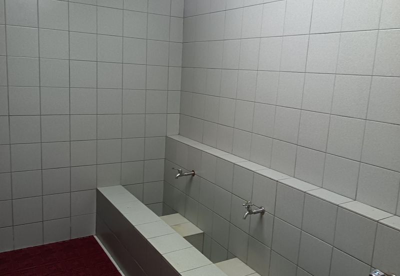 Industrial Office - Taman Bunga Raya - Seksyen 27 - Strategic Location - To Let