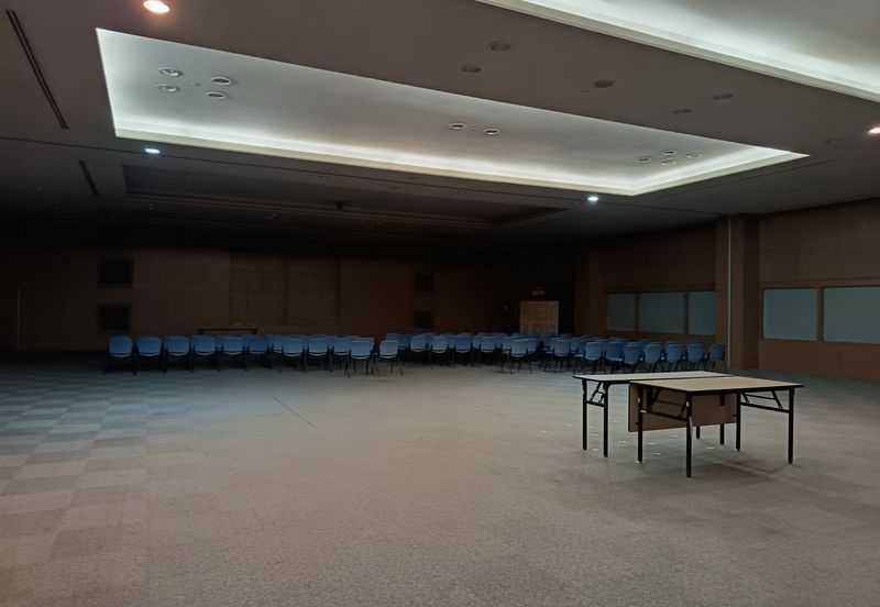 Industrial Office - Taman Bunga Raya - Seksyen 27 - Strategic Location - To Let