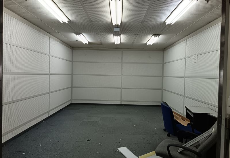 Industrial Office - Taman Bunga Raya - Seksyen 27 - Strategic Location - To Let