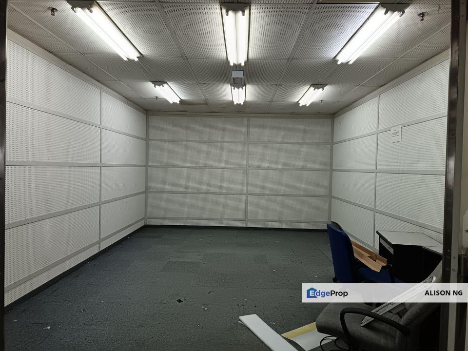 Industrial Office - Taman Bunga Raya - Seksyen 27 - Strategic Location - To Let, Selangor, Shah Alam