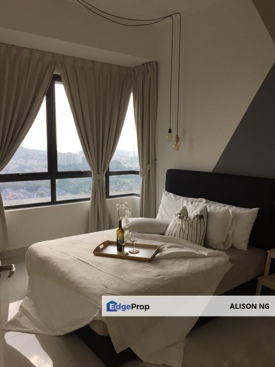 Puchong - Bandar Kinrara - 8 Kinrara Service Residence - Middle Floor - Strategic Location - To Let, Selangor, Bandar Kinrara Puchong