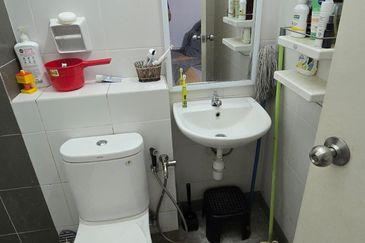 Jalan Setia Permai U13/42M