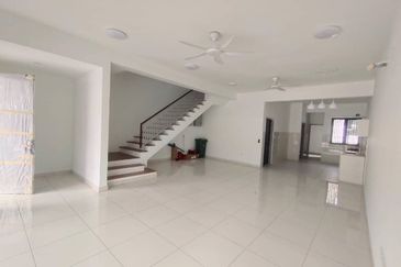 Elmina Green Three @ City of Elmina