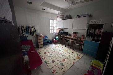 Persiaran Puncak Alam 1 