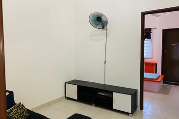 Persiaran Puncak Alam 1 