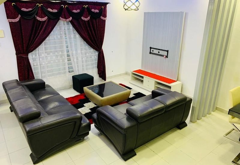 Persiaran Puncak Alam 1 