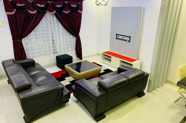 Persiaran Puncak Alam 1 