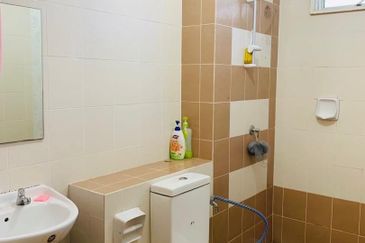 Persiaran Puncak Alam 1 