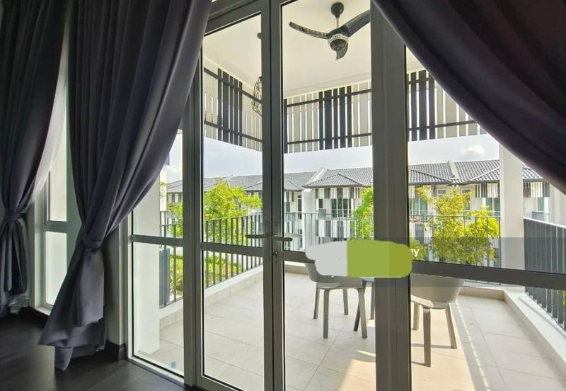 Mellowood @ Eco Majestic