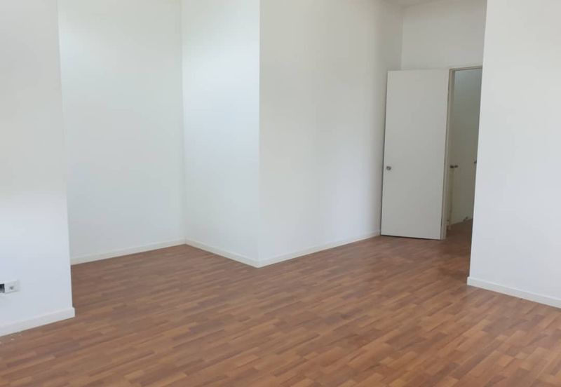 Tenderfields @ Eco Majestic