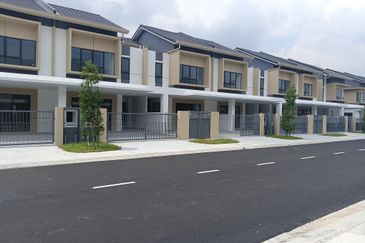 Tilia Encorp Cahaya Alam