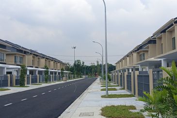 Tilia Encorp Cahaya Alam