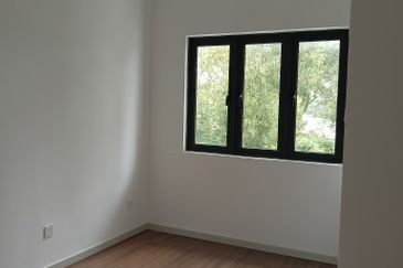 Tilia Encorp Cahaya Alam