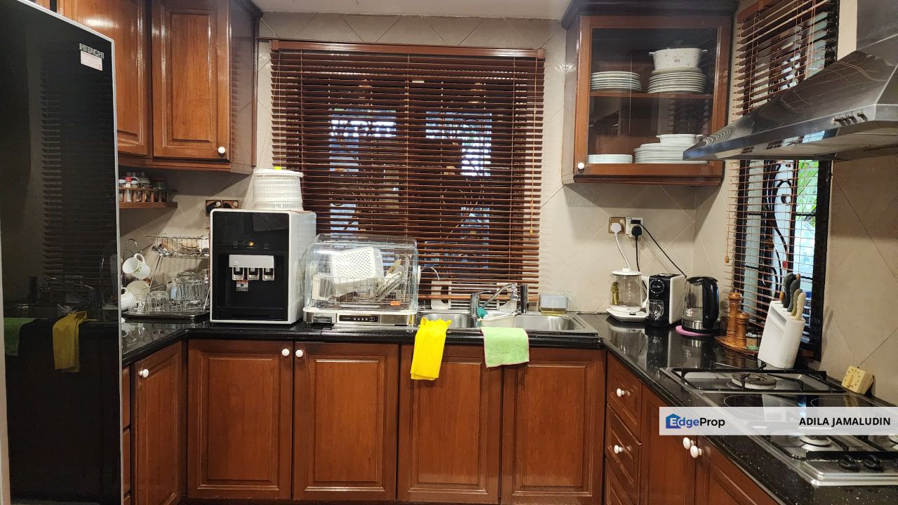 Semi-D House At Damansara Height For Sales, Kuala Lumpur, Damansara