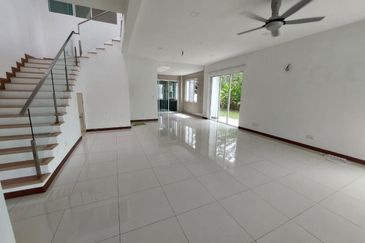 Anggun, Alam Nusantara