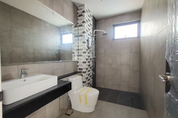 Elmina Green Three @ City of Elmina