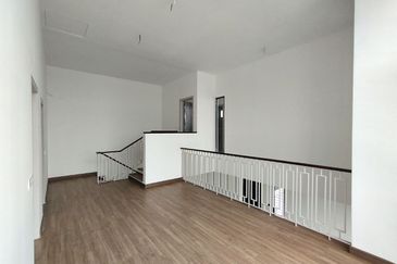 Elmina Green Three @ City of Elmina