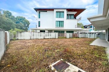 Duta Villa, Setia Alam